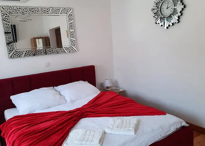 Apartments Anagora I